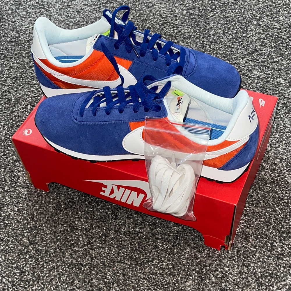 NWT’s Nike Pre Montreal ‘17 Waffles Rare Colorway.